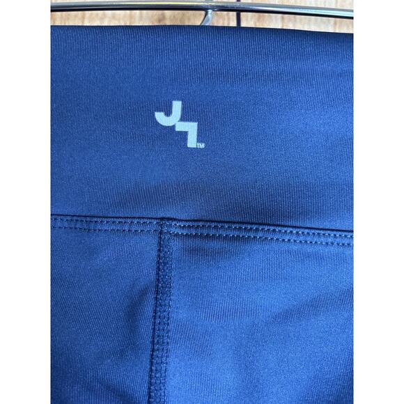 Joy Lab Cropped Red Poppy Flower and Blue Leggings Size M New - Picture 4 of 7